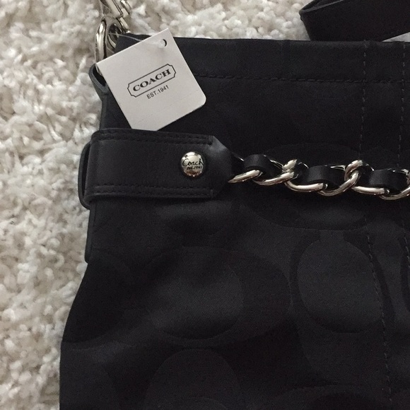 COACH NWT authentic COACH Signature Handbag - Picture 4 of 8